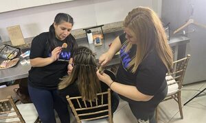 Presas del “BuenPa” maquillaron a modelos del Asunción Fashion Week