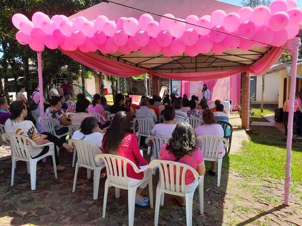 Lazos del Sur desarrolla charlas en marco al día mundial de lucha contra el cáncer de mama