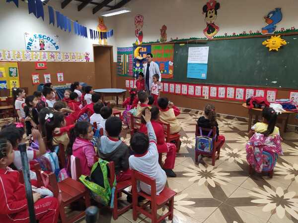 Niños son orientados sobre el cuidado de mascotas - La Clave