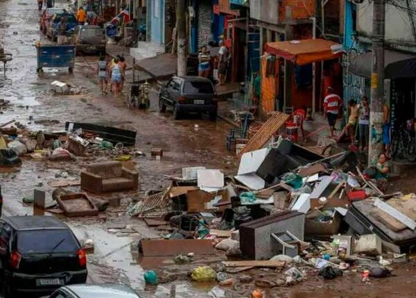Seis muertos y miles de afectados por fuertes lluvias en el sur de Brasil