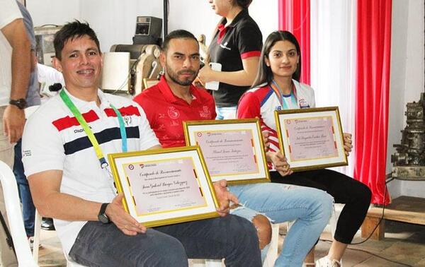 Entregan reconocimiento a ovetenses que se destacaron en los Juegos Odesur – Prensa 5