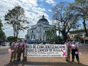 Diario HOY | Octubre rosa: Bomberos de Caacupé instan al chequeo de mamas