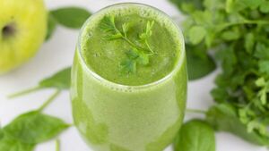 Todo lo que el jugo de perejil aporta a tu salud