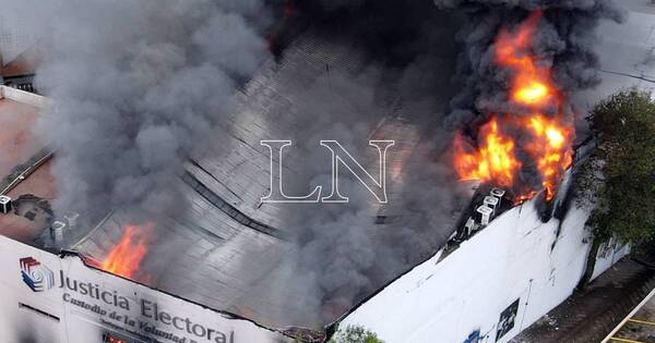 La Nación / TSJE: por ahora no hay indicios de que el fuego haya sido intencional