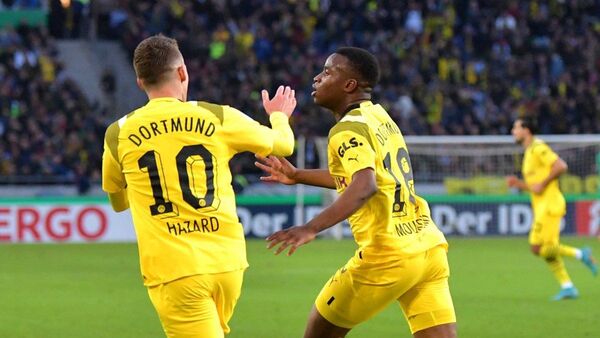 El Dortmund inscribe su nombre en octavos