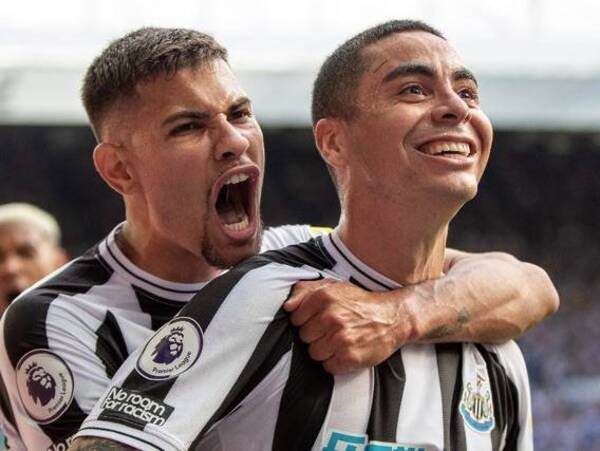 Crónica / [VIDEO] ¡Para aplaudir! El golazo que hizo Miguel Almirón
