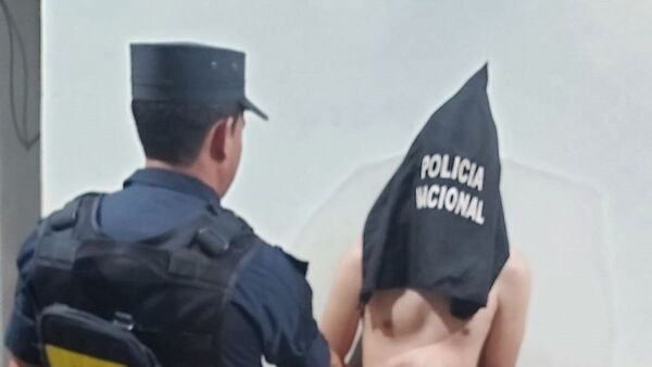 Detienen a joven que asesino de una puñalada a su madre