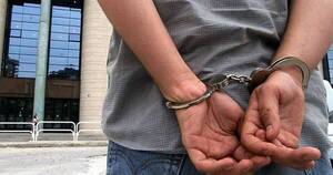 La Nación / Joven que habría asesinado a su madre en CDE fue detenido por la Policía