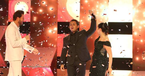 La Nación / Nicolás Reyna se consagró como el ganador de Canta Conmigo Ahora, en Argentina