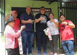 Tiki realiza recorridos y recibe el cariño de la gente - Noticde.com