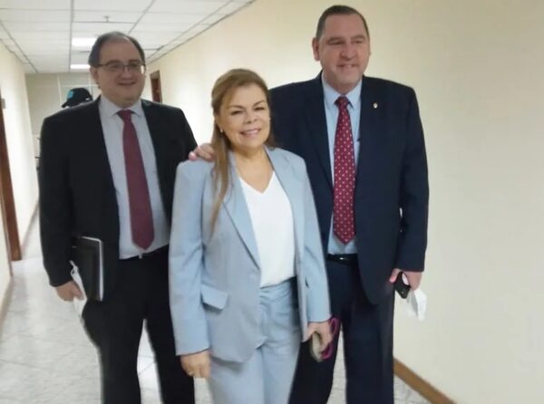 Sobreseimiento para el senador Javier Zacarías y esposa Sandra Mcleod - Política - ABC Color
