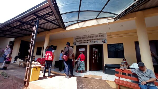 Los pacientes piden ampliar horario de atención de Pabellón Oncológico