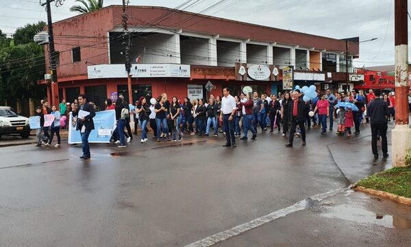 Hernandarias sale a las calles en rechazo a Plan Nacional de Transformación Educativa