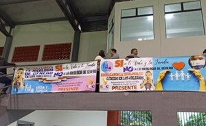 Debido a la lluvia, protesta será en Polideportivo de la Gobernación