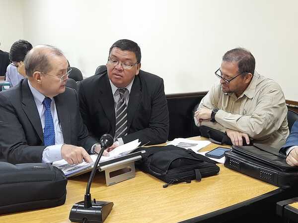 Caso escuchas telefónicas: Juicio de exministros de Senad se pospuso para la próxima semana - Megacadena — Últimas Noticias de Paraguay