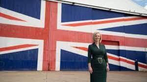 Liz Truss renuncia como primera ministra de Gran Bretaña | OnLivePy