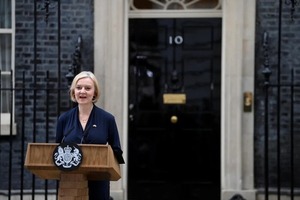Liz Truss renunció como primera ministra del Reino Unido tras 45 días en el cargo - Unicanal