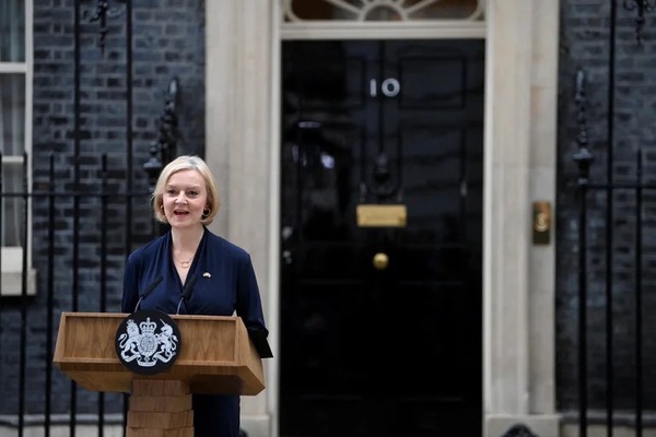 Liz Truss renunció como primera ministra del Reino Unido tras 45 días en el cargo - Unicanal