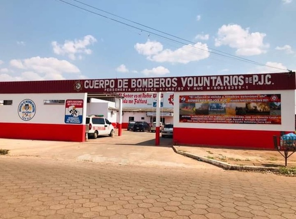 Bomberos analizan suspender servicios por 15 días ante falta de solución a la entrada del HR - Radio Imperio