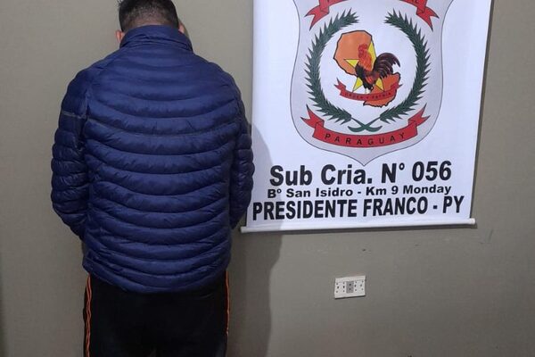 Buscado por coacción sexual se pone a disposición de la Justicia