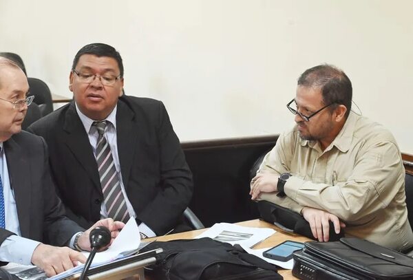 Postergan juicio a exministros de Senad en caso compra de equipos de escucha inservibles - Nacionales - ABC Color