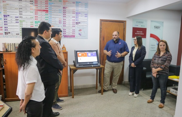 Diario HOY | Auditan pantallas de voto con miras a elecciones en PJC