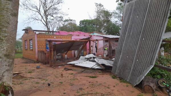 SEN aseguró que están asistiendo a familias afectadas por temporal en San Pedro y Misiones | 1000 Noticias