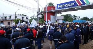 La Nación / Petropar usa a funcionarios para insistir con ampliación presupuestaria