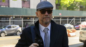Diario HOY | Se abre en Nueva York juicio al cineasta Paul Haggis, acusado de violación