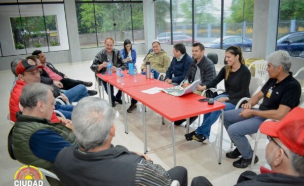 Prieto y Vaesken acuerdan cooperación para obras