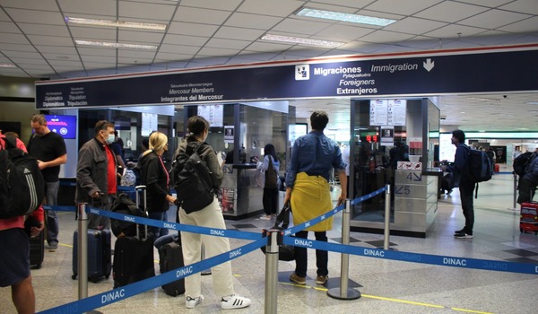 Paraguay cuenta con una nueva y moderna ley de migraciones - Revista PLUS