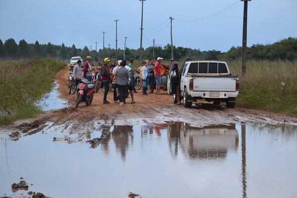 Exigen reparación de camino vecinal en la zona de San Juan Nepomuceno - Nacionales - ABC Color