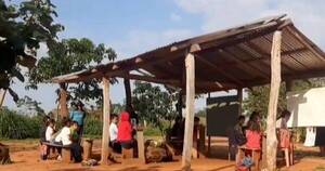 La Nación / Denuncian que escuela indígena de San Pedro no tiene aulas y cuenta con una sola docente