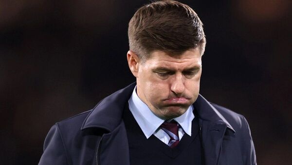 El Aston Villa despide a Steven Gerrard