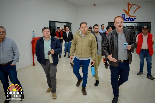 Vaesken y Prieto buscan afianzar vínculos de cooperación - Noticde.com