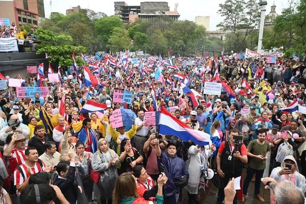 Transformación Educativa: durante marcha piden cambio de ministro de Educación, en un ambiente politizado - Nacionales - ABC Color