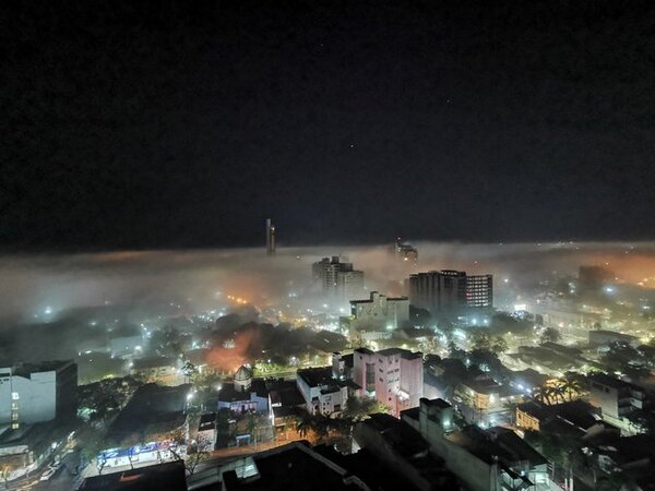 ¡Atenti conductores madrugadores! Densa niebla en Asunción y alrededores