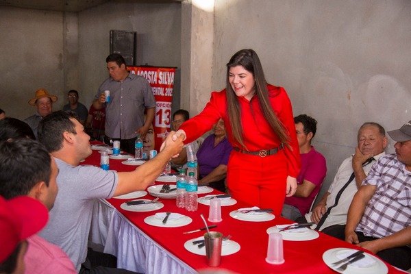 Distrito de O’Leary apoya a Bettina Aguilera para llegar a la Cámara Baja - La Clave