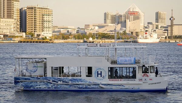 Japón prueba el primer barco de pasajeros alimentado con hidrógeno