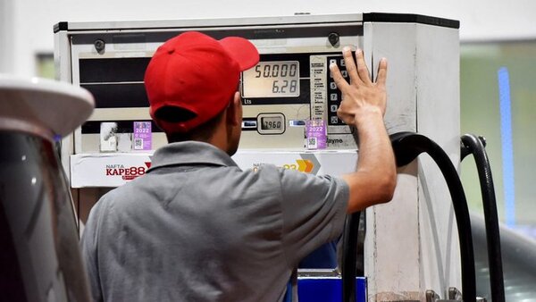 Emblemas reducen G. 150 sus naftas y dejan a Petropar "fuera de juego"