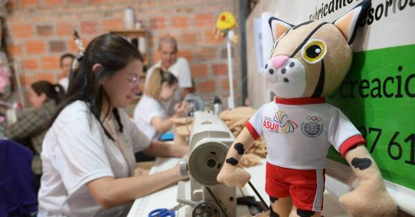La Nación / ¡Hay Tiríka para rato!: cerrarán la demanda de 2.500 a 3.000 peluches hasta fin de año