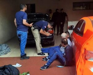 Abortan secuestro y detienen infraganti a tres criminales - ABC en el Este - ABC Color