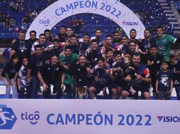 Universidad Americana es campeón de la categoría Primera 2022 - APF
