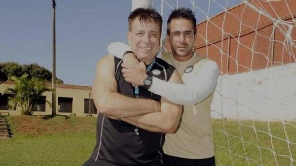 'Siempre genio', el mensaje de Iván Almeida a su padre por lograr el ascenso en Ecuador