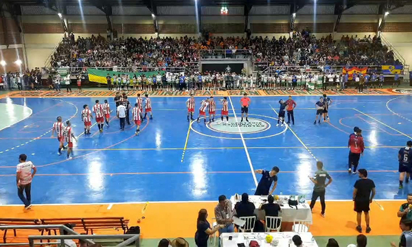 Espectacular triunfo de la Selección Albirroja de Balonmano en el Campeonato Nacional - OviedoPress