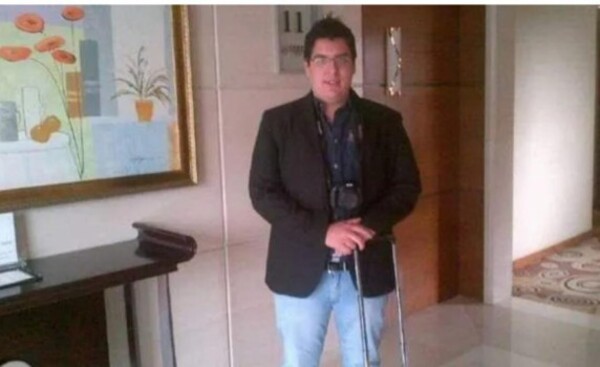 Joven baleado anoche por sicarios sigue luchando por su vida