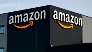 Consumidores italianos celebran denuncia penal de Amazon por reseñas falsas - Revista PLUS