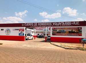 Bomberos reciben terrero para futuro cuartel