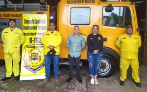 "Pasarela amarilla", desfile de modas a beneficio de Bomberos Voluntarios del Paraguay