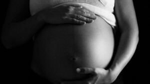 Diario HOY | Embarazada desaparece a punto de parir y la encuentran 36 horas después sin su hija